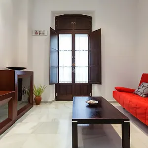 https://casa-alegria-de-cadiz.hotelsincadiz.net